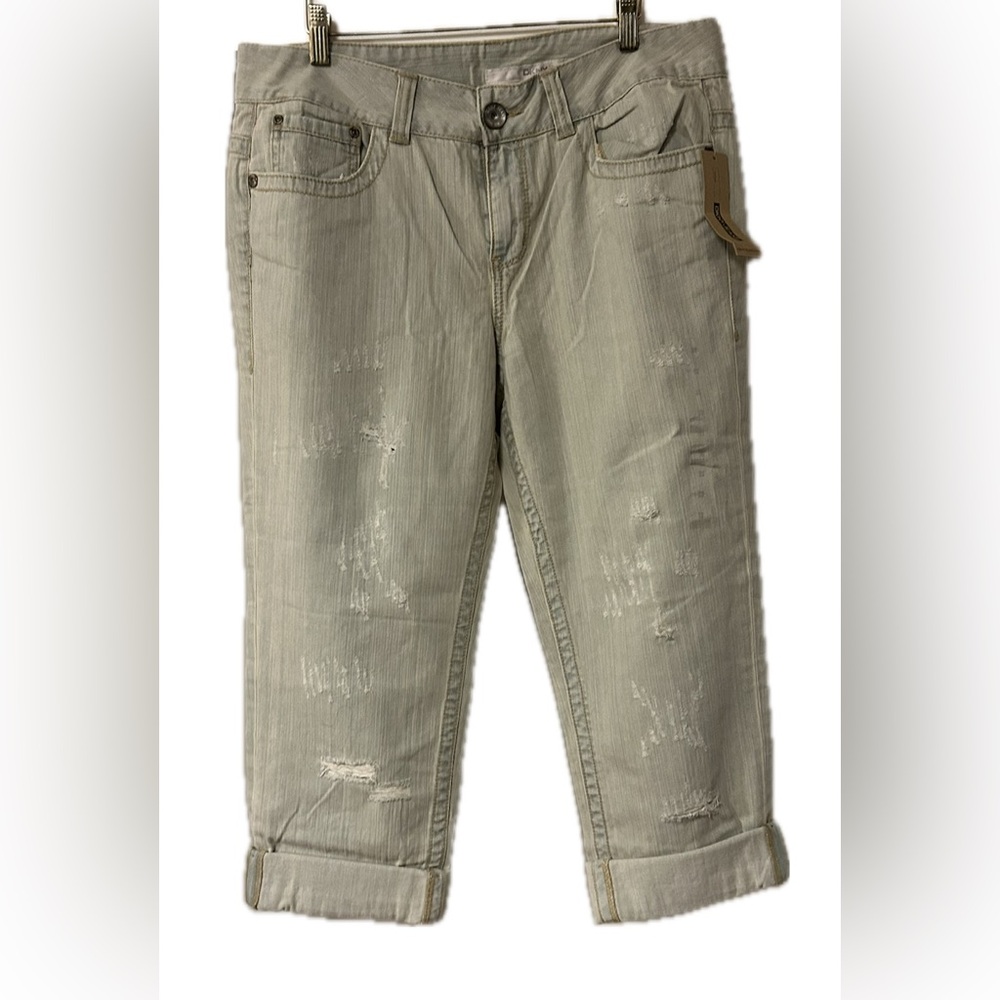 NWT. DKNY Boyfriend Jean, Rolled Cuff.